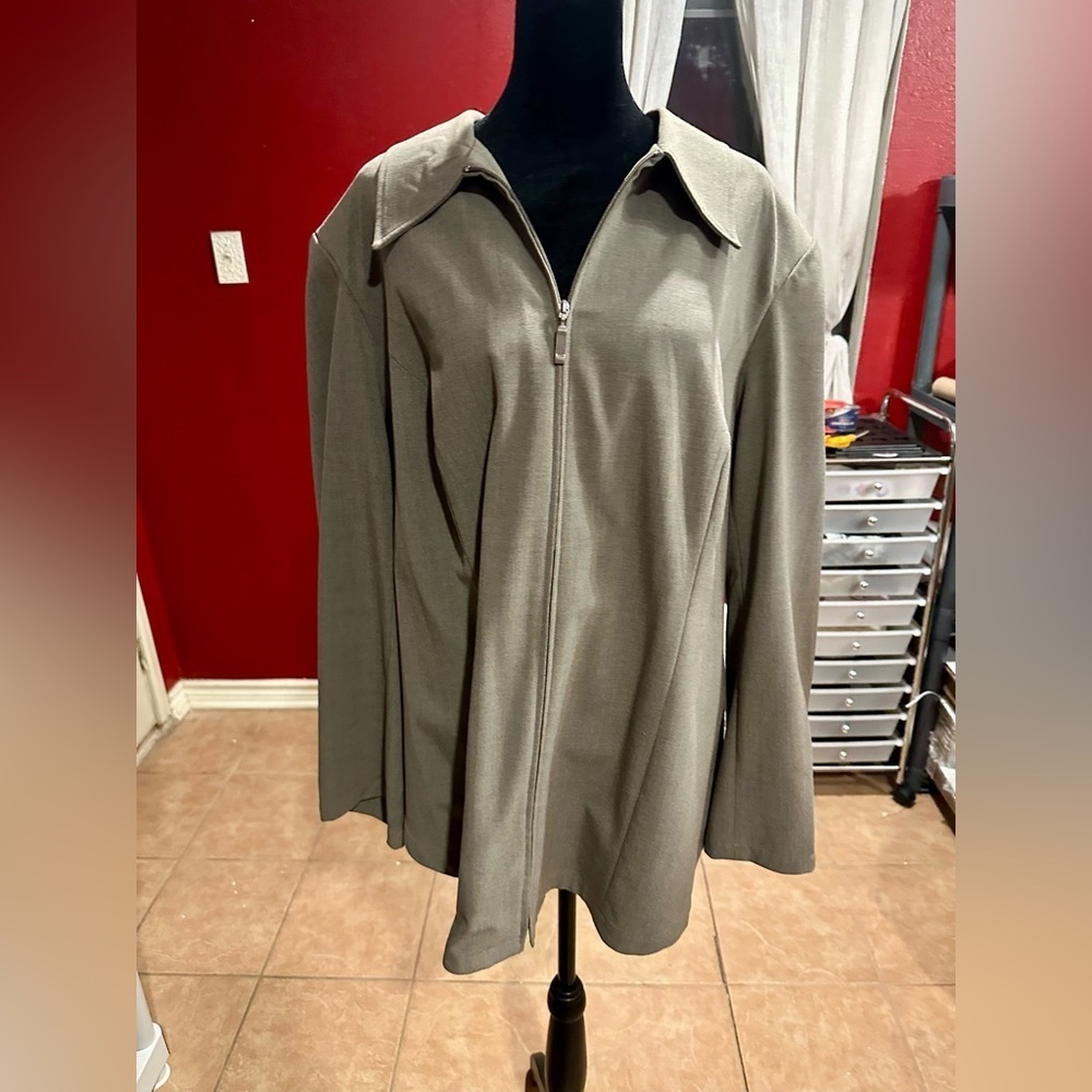 Avenue Women’s Stretch Zip Front Blazer Jacket Gray Size 22/24 Career Work
